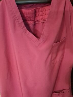 Women's Pink V-Neck Pocket  Scrub Set